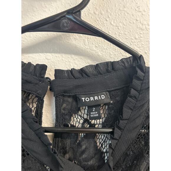 Torrid size 2 Black Lace Tiered Overlay Sheer Sleeve Women's Plus Size Top 2X - Picture 5 of 11